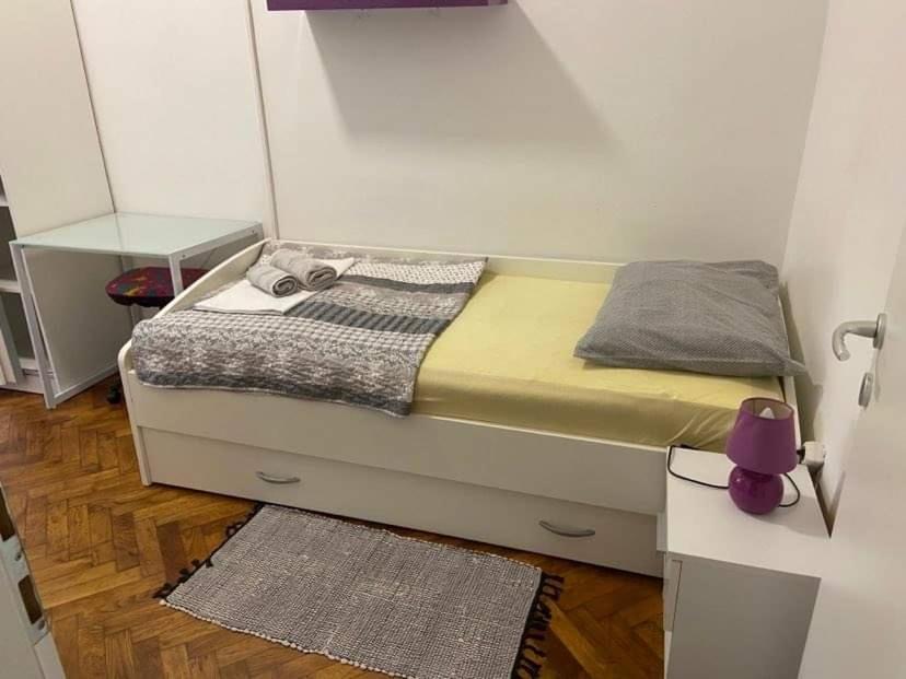 Alex Apartman